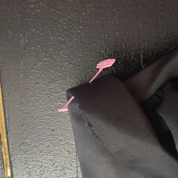 COCOSHIP Elegant Black Swimwear - Picture 4 of 10